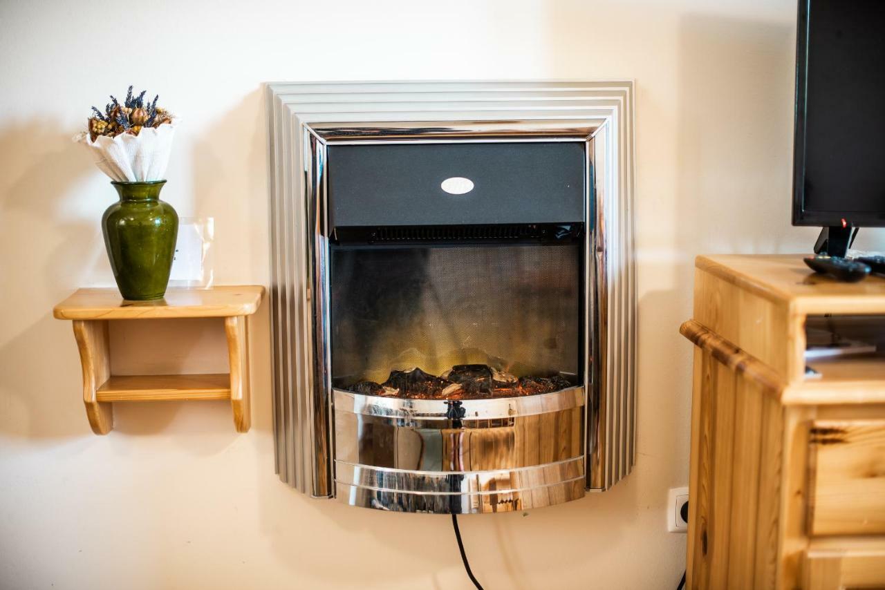 Luxury Apartment Ana With Hot Tub Visnja Gora Luaran gambar