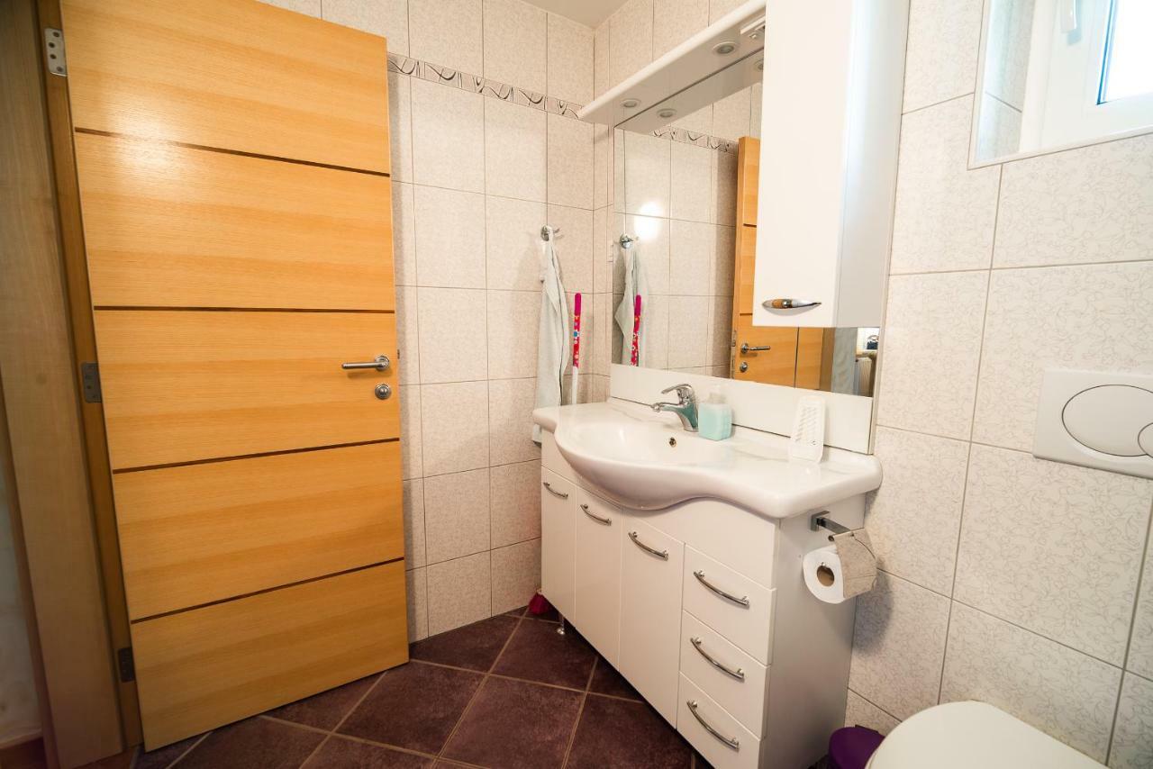 Luxury Apartment Ana With Hot Tub Visnja Gora Luaran gambar